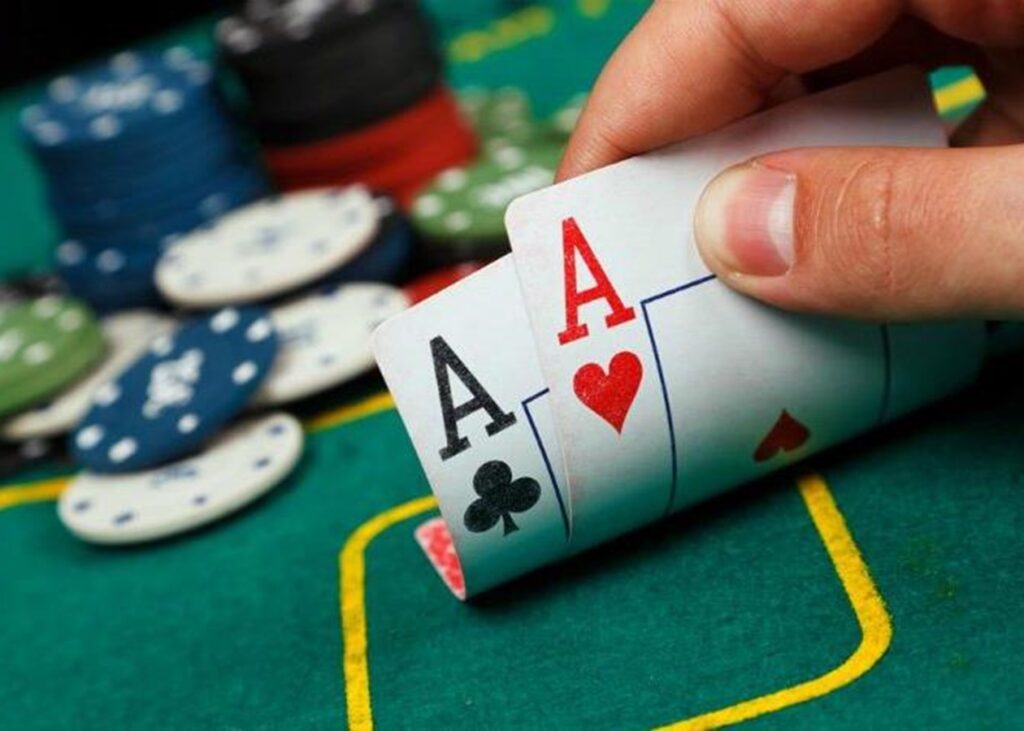 Комбинации в онлайн покере